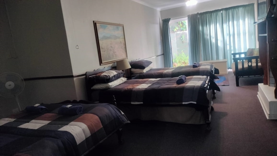 12 Bedroom Property for Sale in Universitas Free State